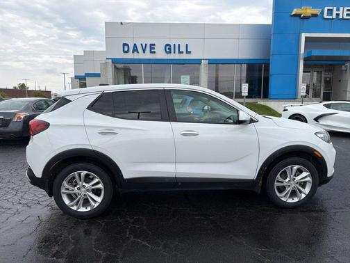 Summit White 2022 Buick Encore GX Preferred