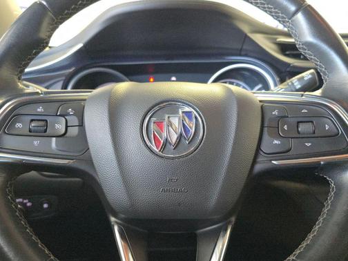 Summit White 2022 Buick Encore GX Preferred