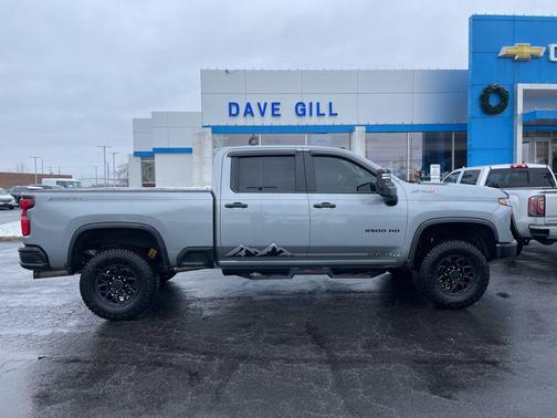 2024 Chevrolet Silverado 2500 4WD Crew Cab Standard Bed ZR2