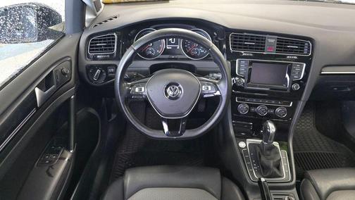 2015 Volkswagen Golf Auto TSI SEL