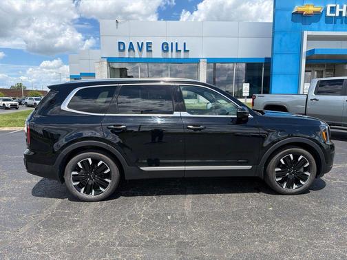 Ebony Black 2023 Kia Telluride SX Prestige X-Line