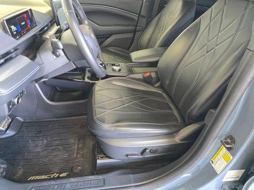 2023 Ford Mustang Mach-E Select