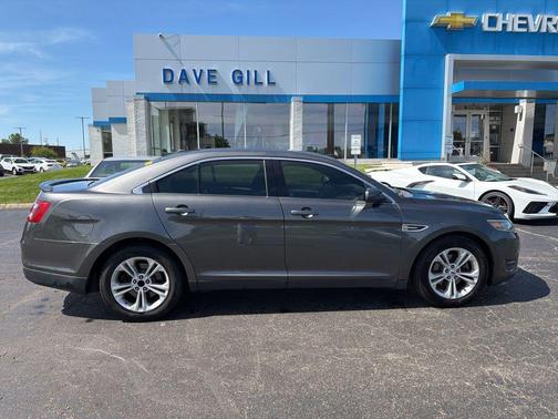 Gray 2015 Ford Taurus SEL