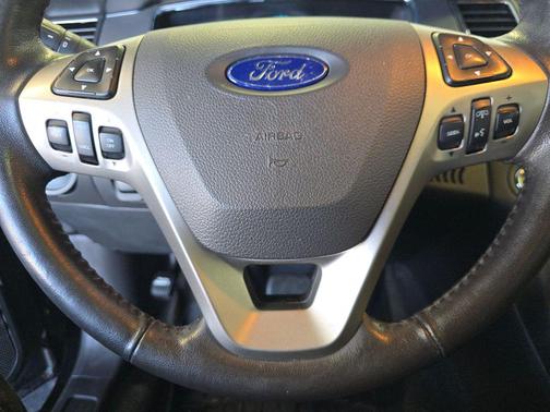 2015 Ford Taurus SEL