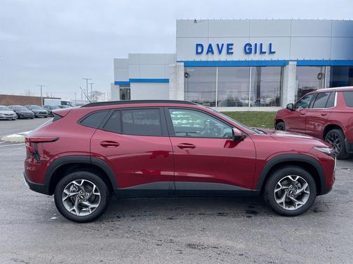 2025 Chevrolet Trax LT