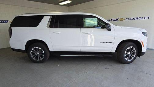 2025 Chevrolet Suburban LT