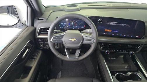 2025 Chevrolet Suburban LT