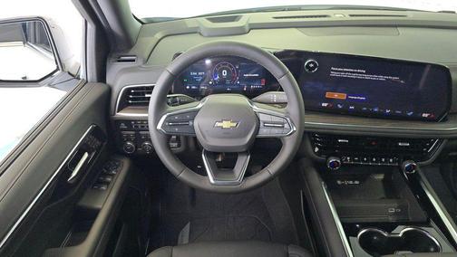 2025 Chevrolet Suburban LT
