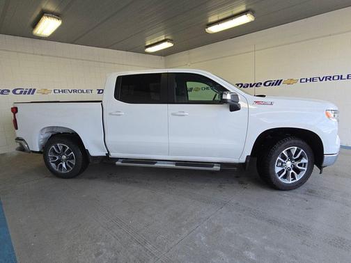 Summit White 2026 Chevrolet Silverado 1500 LT