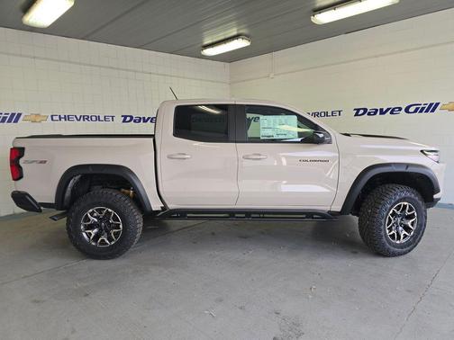 White Sands 2026 Chevrolet Colorado ZR2