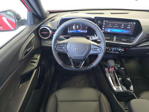 Apex Red 2026 Chevrolet Trax FWD 2RS