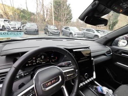 2025 GMC Acadia AWD Elevation