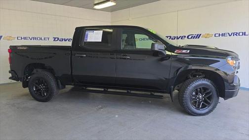 2022 Chevrolet Silverado 1500 Custom Trail Boss