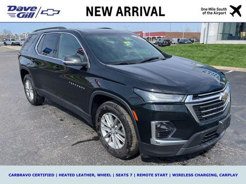 Mosaic Black Metallic 2023 Chevrolet Traverse LT Leather