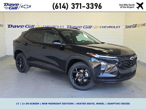 Mosaic Black Metallic 2026 Chevrolet Trax LT