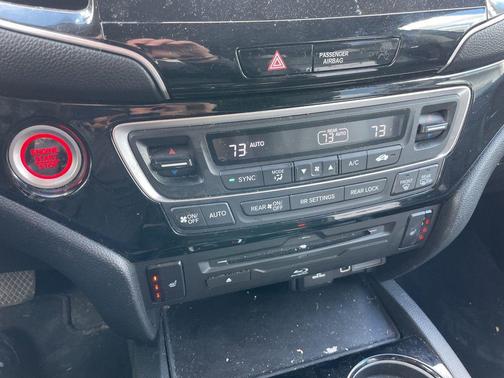 2022 Honda Pilot Touring 8-Passenger