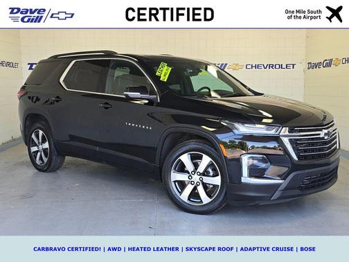 Mosaic Black Metallic 2023 Chevrolet Traverse LT Leather