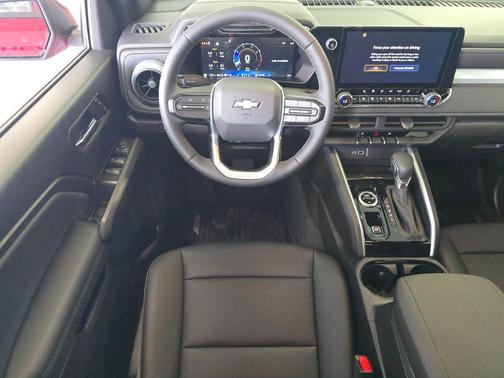 Radiant Red Tintcoat 2026 Chevrolet Colorado LT