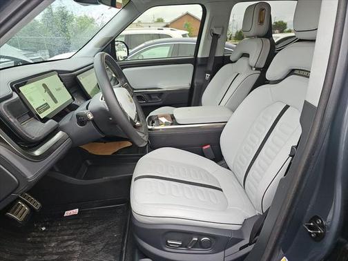 2023 Rivian R1T Adventure Quad Motor Large Pack
