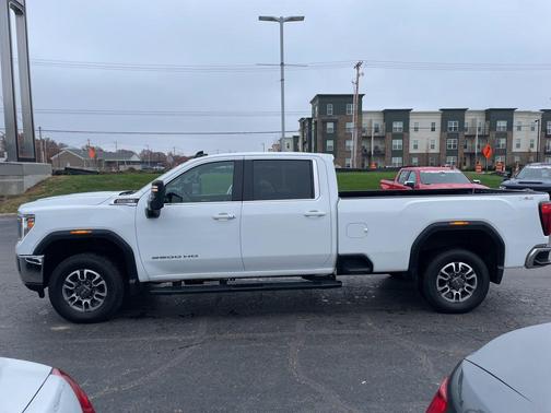 2022 GMC Sierra 2500 SLE