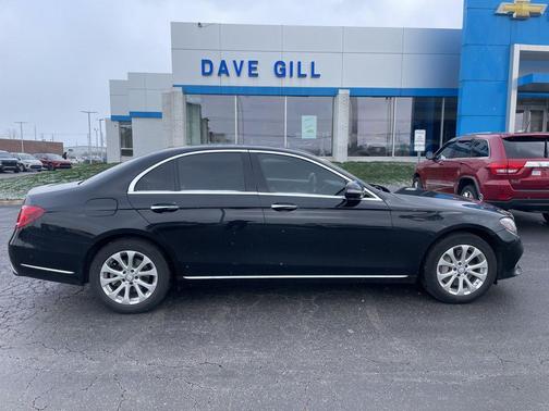 2017 Mercedes-Benz E-Class 4MATIC