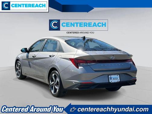 Metal 2023 Hyundai ELANTRA SEL