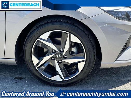 Metal 2023 Hyundai ELANTRA SEL