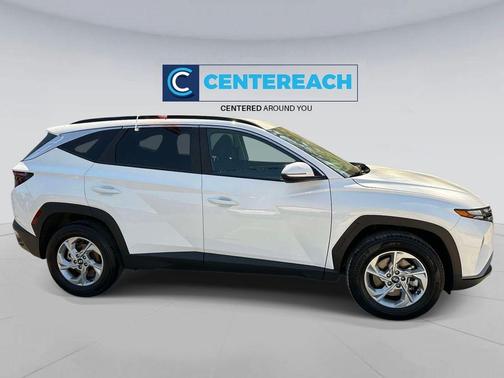 White Pearl 2023 Hyundai TUCSON SEL
