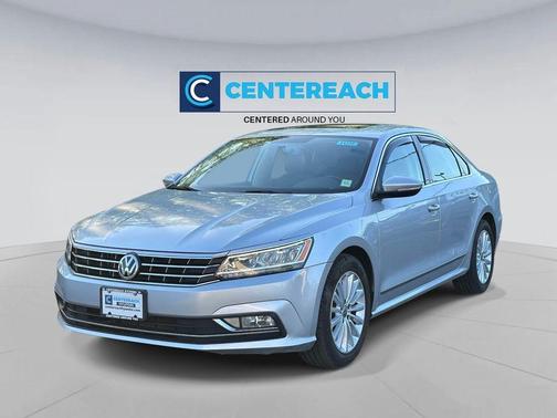Reflex Silver Metallic 2017 Volkswagen Passat 1.8T SE