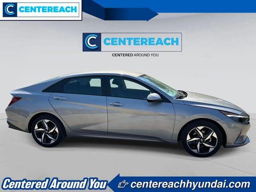Metal 2023 Hyundai ELANTRA SEL