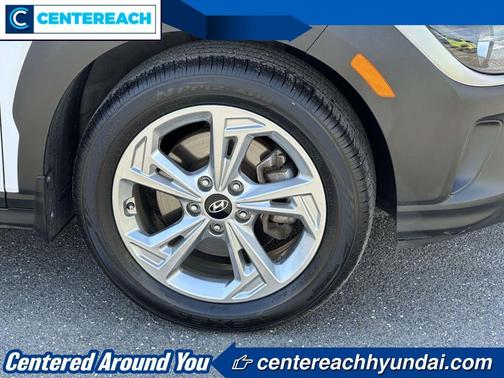 Lunar 2023 Hyundai KONA SEL