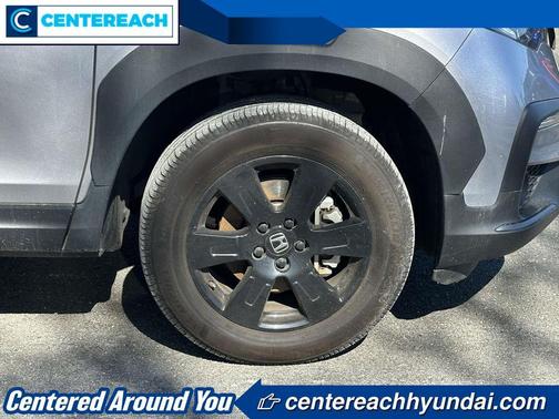Lunar Silver Metallic 2022 Honda Pilot TrailSport