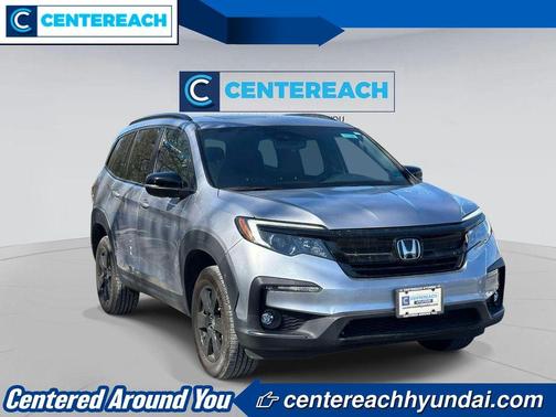 Lunar Silver Metallic 2022 Honda Pilot TrailSport