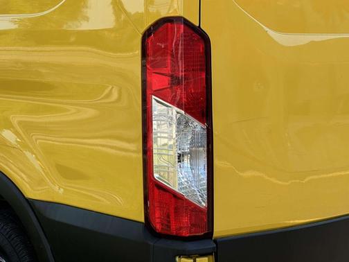 Oxford White 2020 Ford Transit-150 BASE
