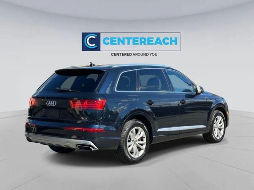 Ink Blue Metallic 2017 Audi Q7 3.0T Premium Plus