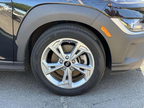 Black 2023 Hyundai KONA SEL