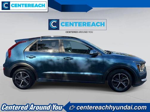 Mineral Blue 2023 Kia Niro EX