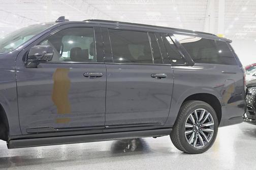 2022 Cadillac Escalade ESV Sport Platinum