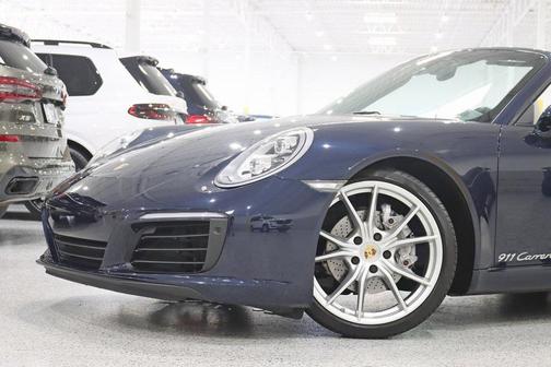 2017 Porsche 911 Carrera
