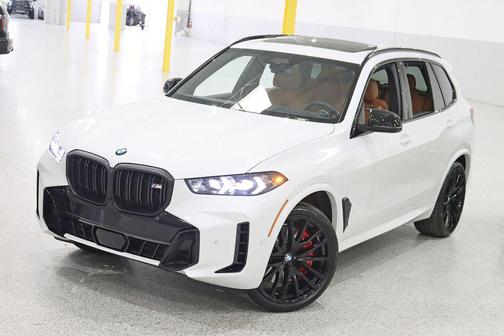 Mineral White Metallic 2026 BMW X5 M60i