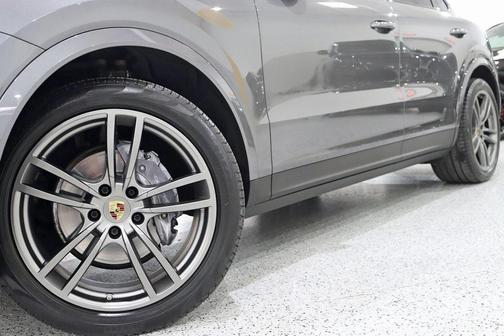 2020 Porsche Cayenne Cayenne