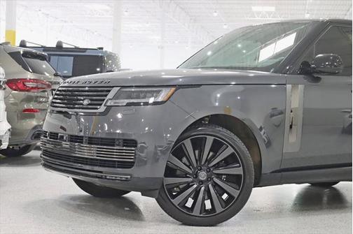 2024 Land Rover Range Rover SV