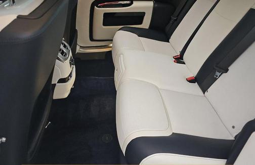 Arctic White 2018 Rolls-Royce Ghost