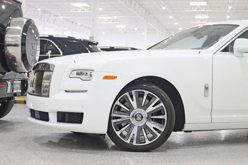 Arctic White 2018 Rolls-Royce Ghost
