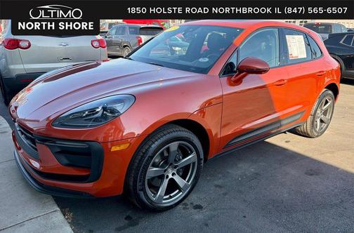 2025 Porsche Macan Base