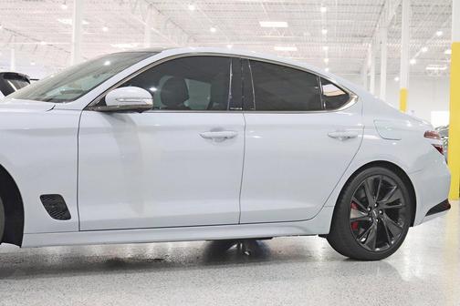 2022 Genesis G70 3.3T