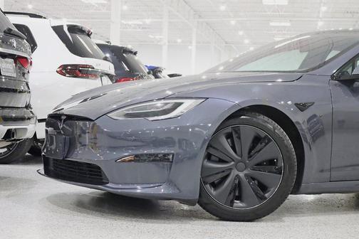 2022 Tesla Model S Base