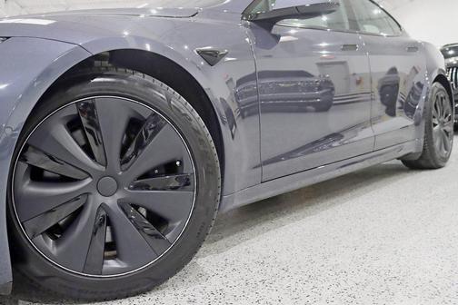 2022 Tesla Model S Base