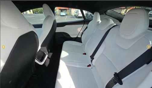 2022 Tesla Model S Base