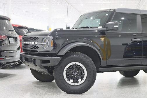 Shadow Black 2022 Ford Bronco Badlands